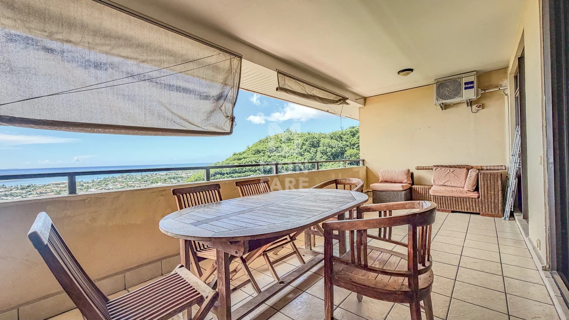 PUNAAUIA - F2 MEUBLÉ DE 70m² AVEC VUE PANORAMIQUE + 2 PARKINGS - Image 4