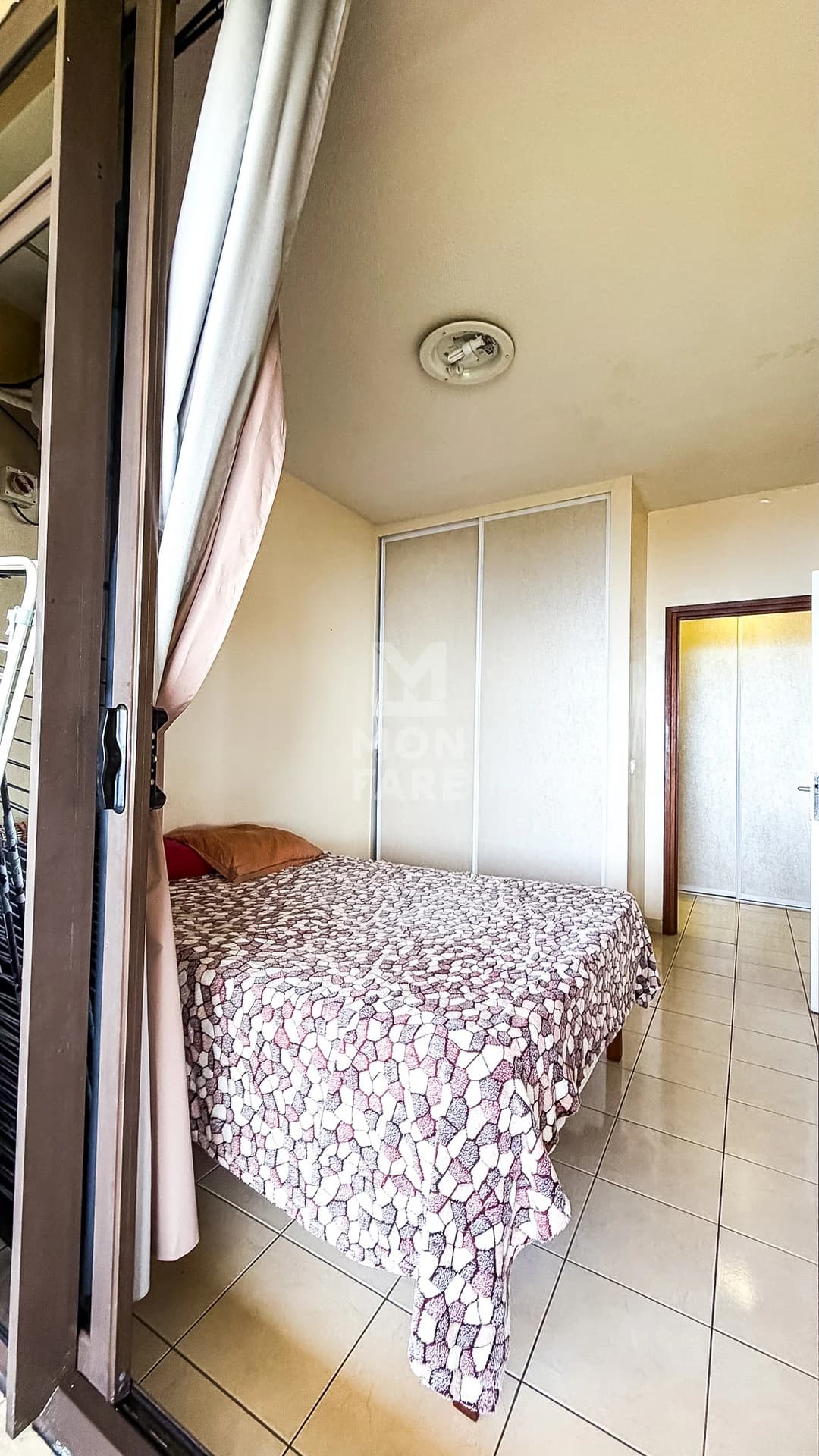 PUNAAUIA - F2 MEUBLÉ DE 70m² AVEC VUE PANORAMIQUE + 2 PARKINGS - Image 9