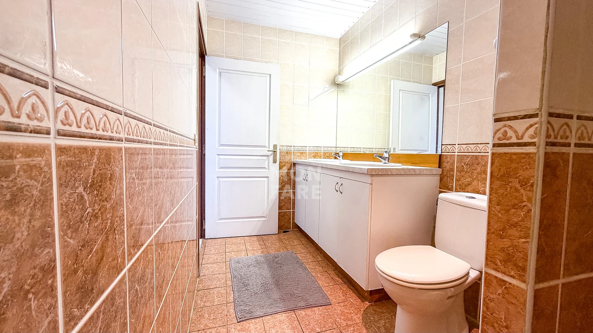 PUNAAUIA - F2 MEUBLÉ DE 70m² AVEC VUE PANORAMIQUE + 2 PARKINGS - Image 10