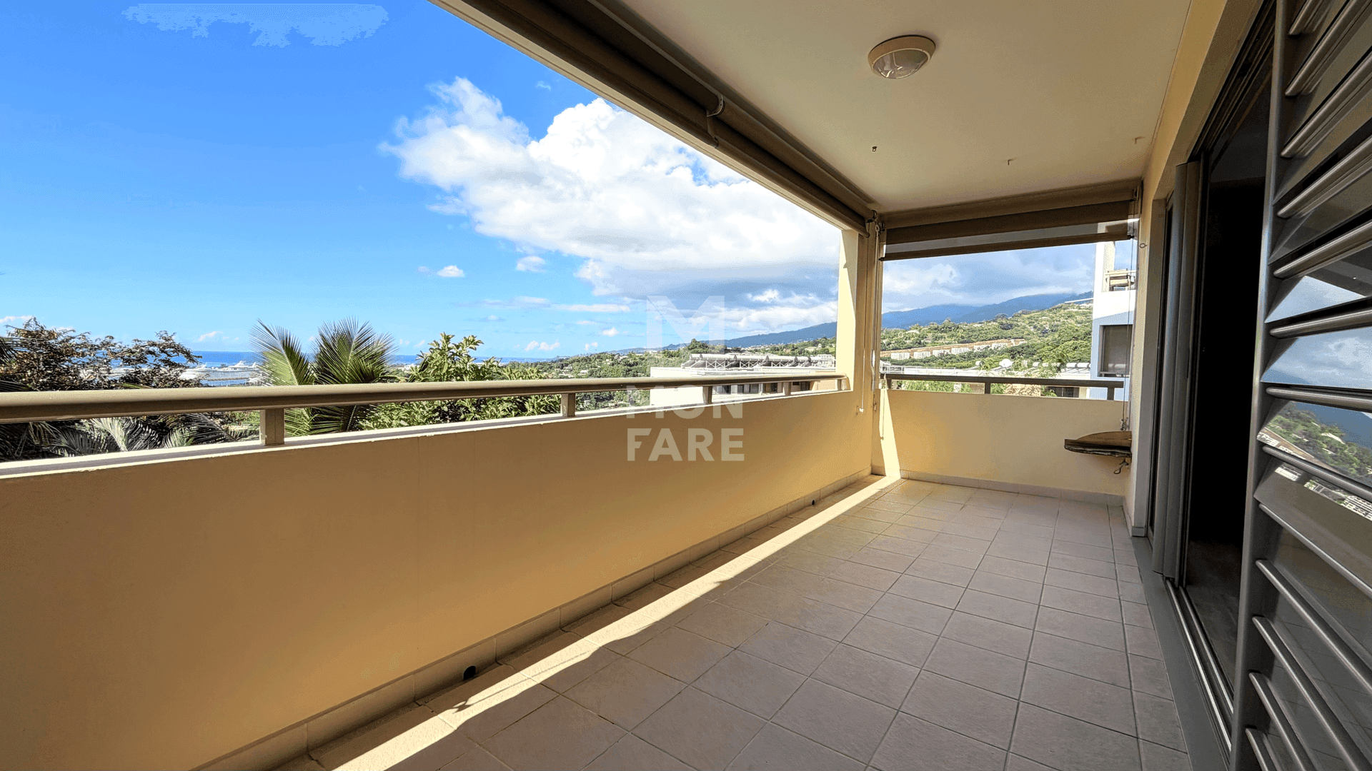 PAPEETE (Uranie), Résidence VAIHIAPA – F3 MEUBLÉ AVEC VUE - Image 3