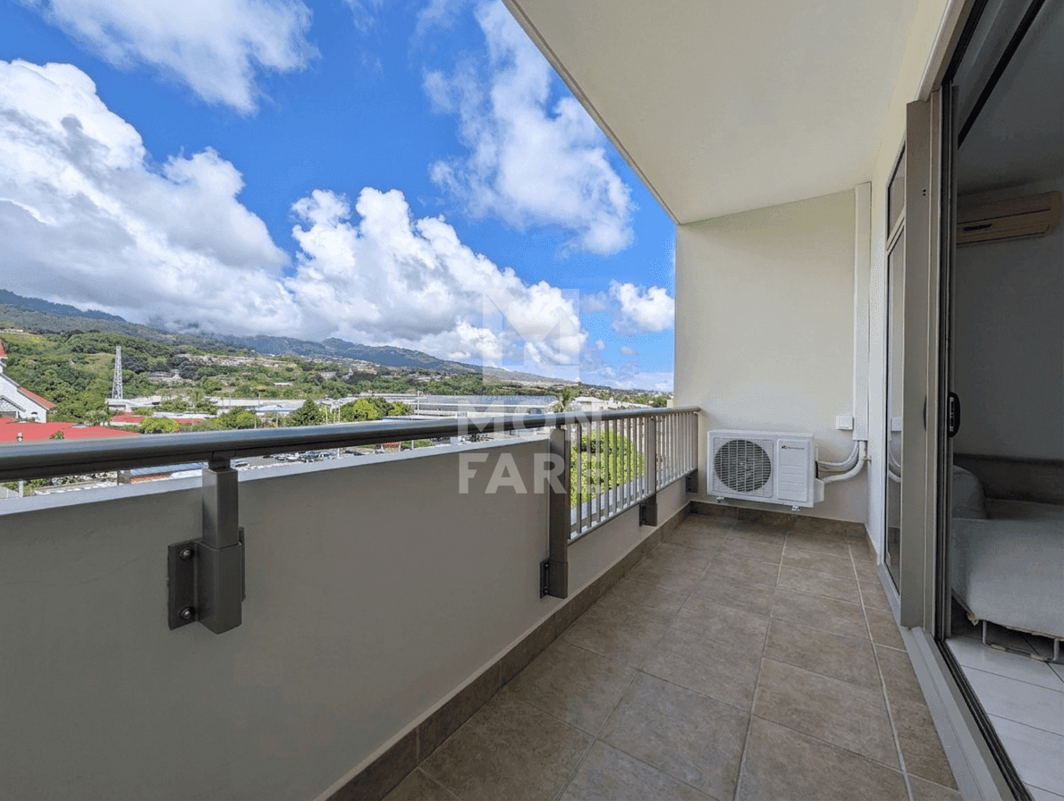 ARUE - GRAND F3 MEUBLE DE 87 m2 AVEC VUE DEGAGEE + 1 PARKING - Image 3