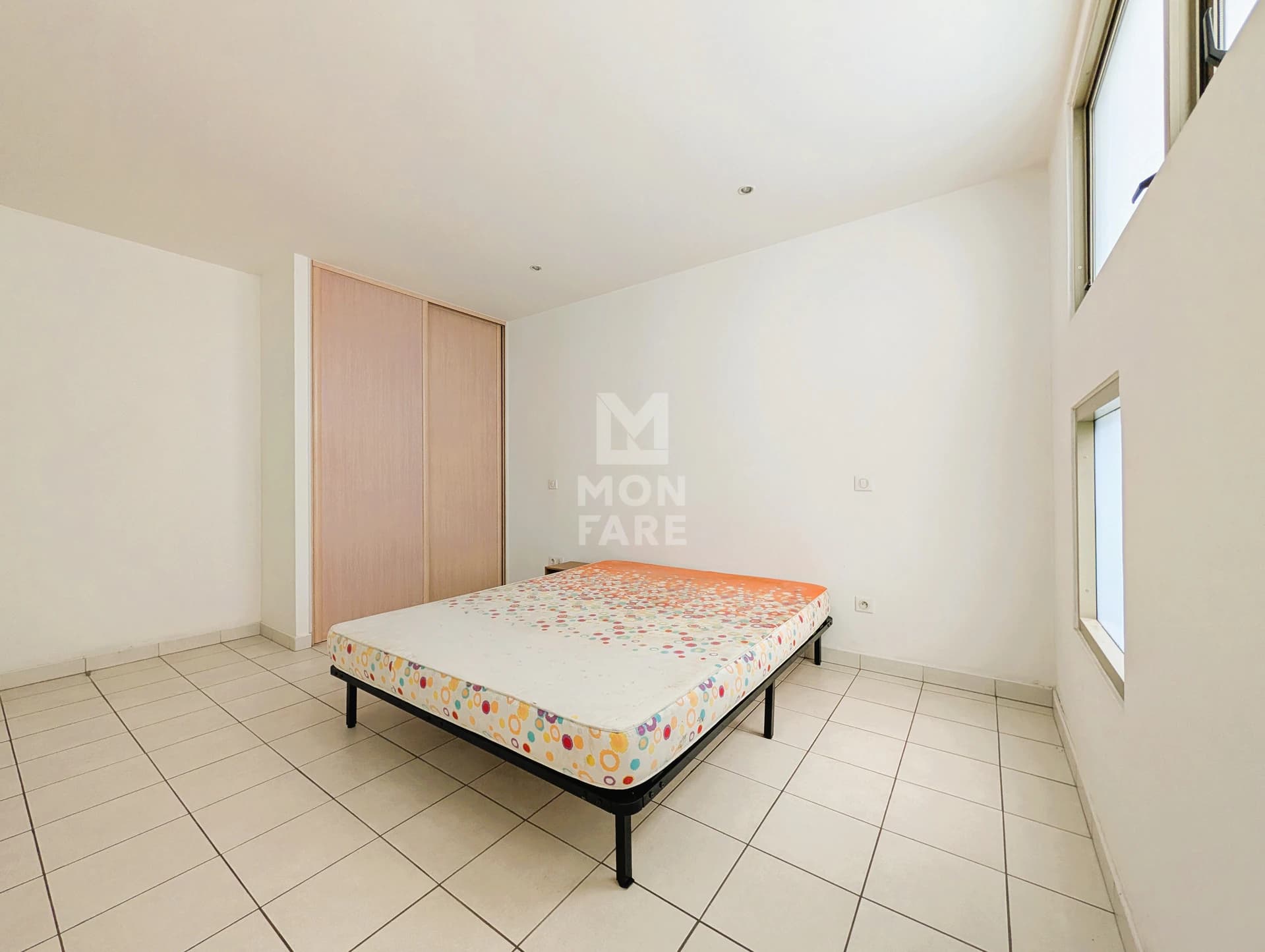 ARUE - GRAND F3 MEUBLE DE 87 m2 AVEC VUE DEGAGEE + 1 PARKING - Image 7