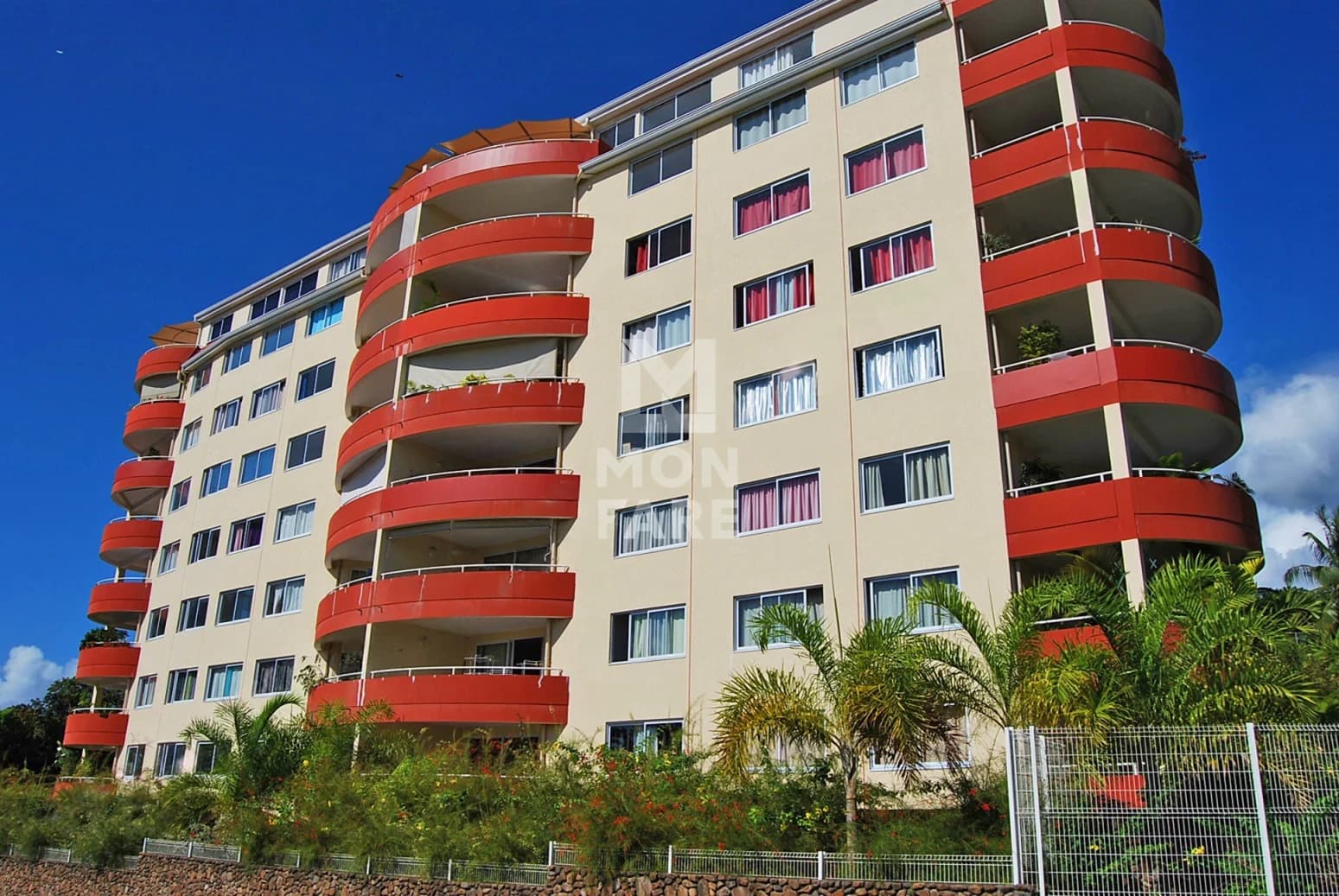 PAPEETE - STUDIO MEUBLÉ · 1 PARKING . 1 CELLIER - Image 10