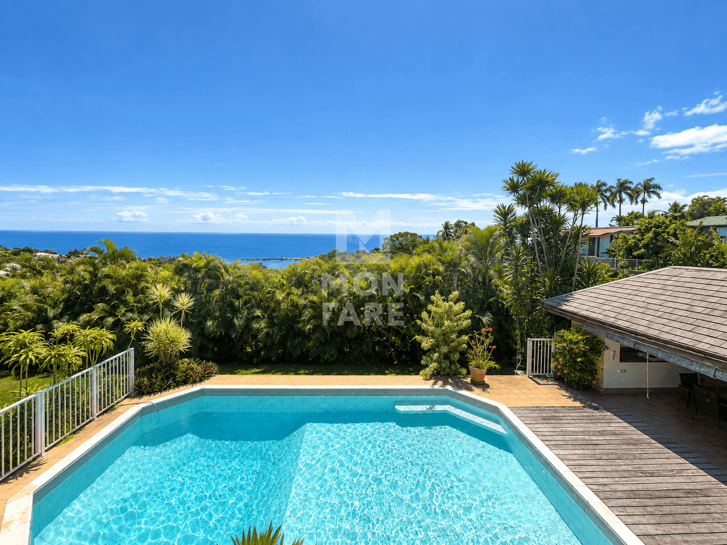 PAMATAI – Magnifique Maison F6 de 250m2 avec Piscine et Vue Mer - Image 2
