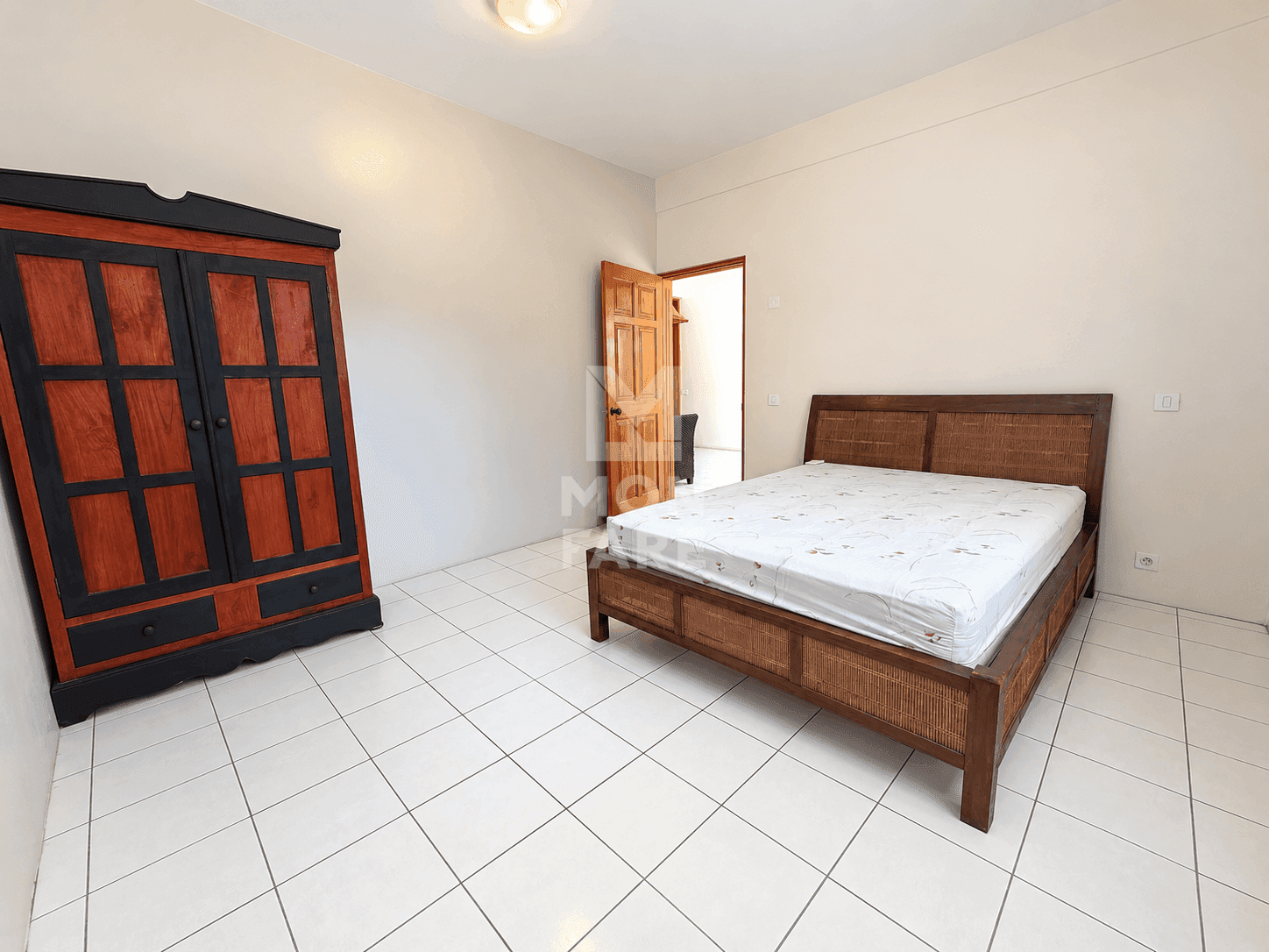 PAMATAI – Magnifique Maison F6 de 250m2 avec Piscine et Vue Mer - Image 14