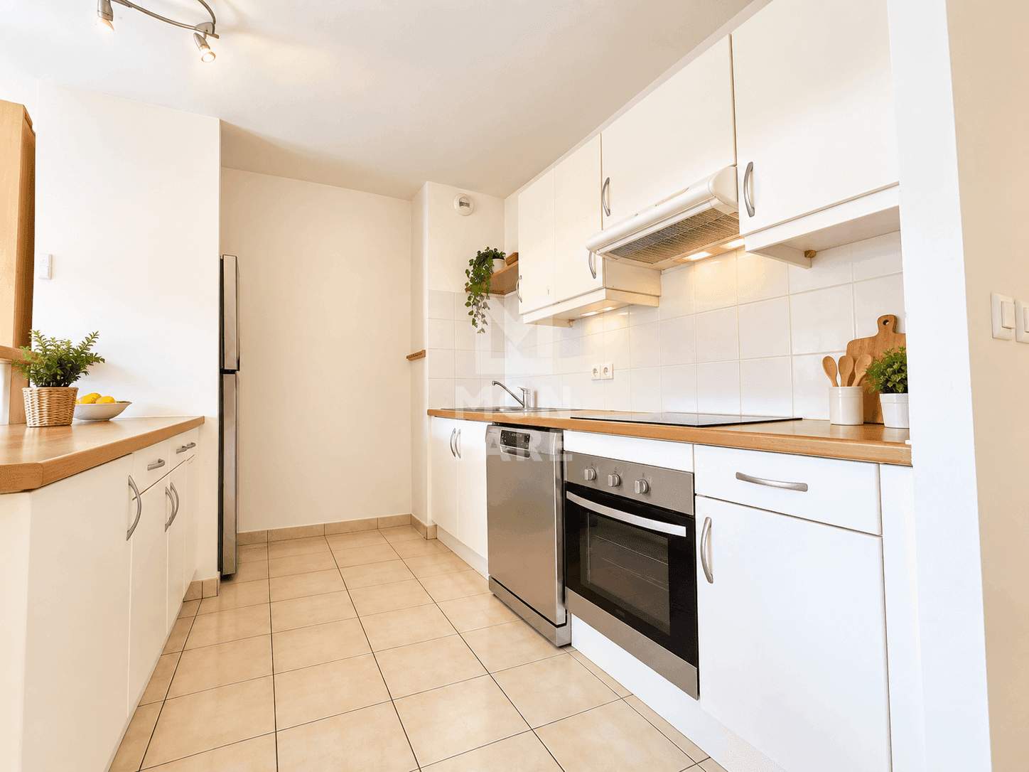PUNAAUIA - Charmant F3 de 88m2 avec vue, parking et cellier - Image 3