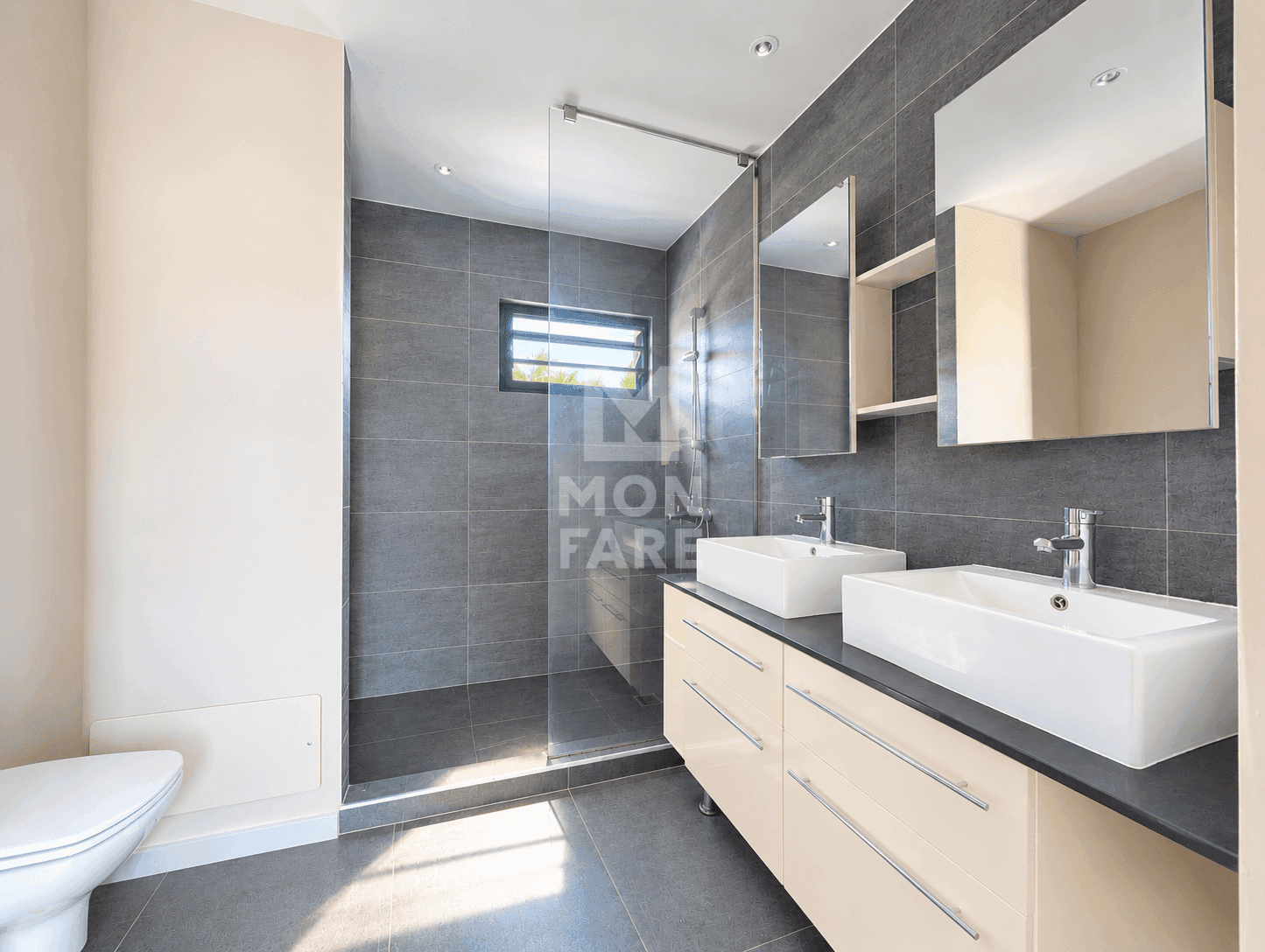 PAMATAI (VAIKEA) - CHARMANT T4 DUPLEX DE 118 M² AVEC VUE MOOREA - Image 8