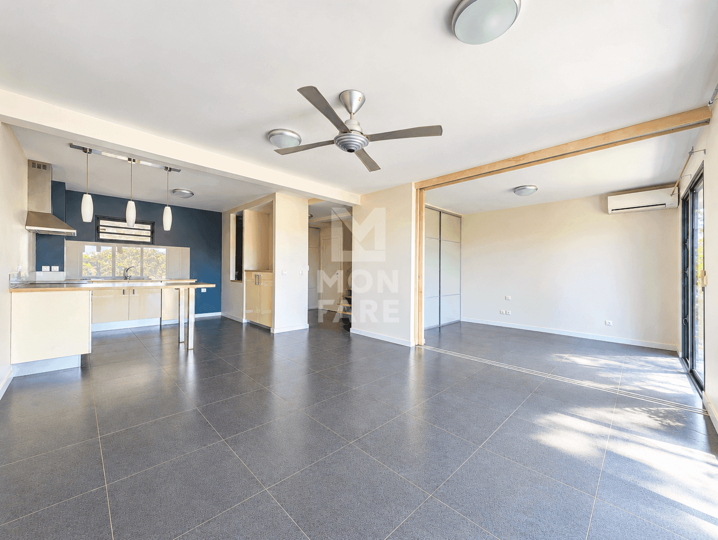 PAMATAI (VAIKEA) - CHARMANT T4 DUPLEX DE 118 M² AVEC VUE MOOREA - Image 4