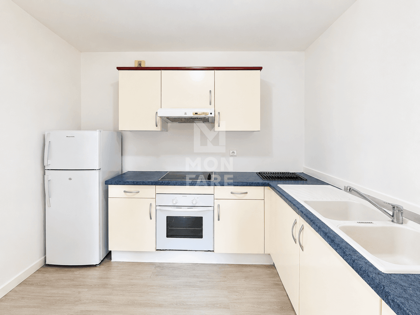ARUE - STUDIO MEUBLE de 44m² AVEC TERRASSE - Image 4