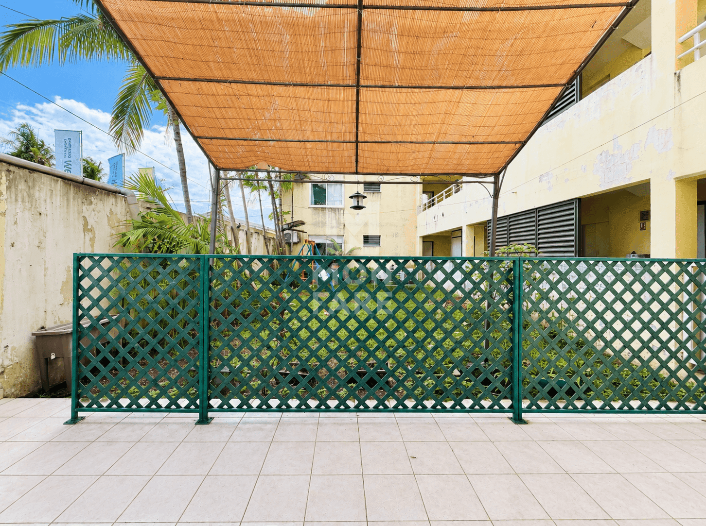 ARUE - STUDIO MEUBLE de 44m² AVEC TERRASSE - Image 6
